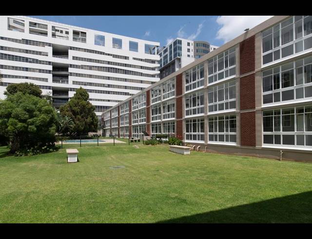 3 BEDROOM APARTMENT FOR SALE IN SANDOWN